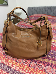 Michael Kors nahast kott (5 foto / 5)