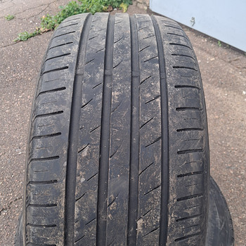 245/45 ZR18