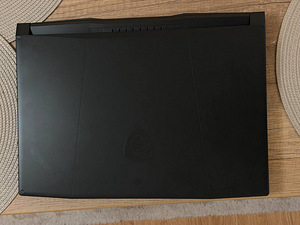 MSI Katana 15 HX B14WGK (5 foto / 6)
