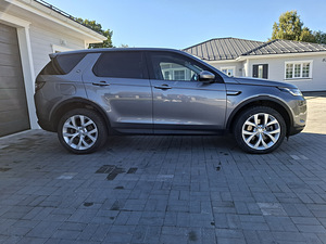 Land Rover Discovery Sport SE 2.0 120 кВт (4 фото из 15)