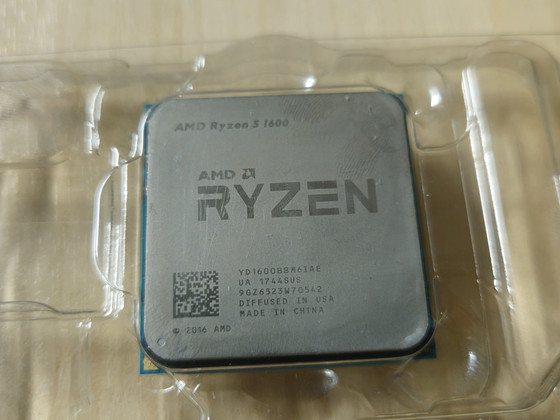 Ryzen 5 1600 - 6C/12T, 65 W TDP, 3.2-3.6 GHz, AM4