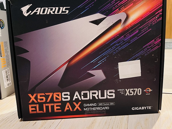 GIGABYTE X570S AORUS ELITE AX AM4 / X570S / WiFi / ATX