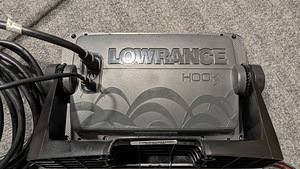 7" Эхолот Lowrance Hook2 + карта глубин Navionics 2027 (4 фото из 4)