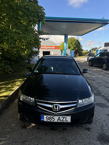 Honda Accord (1 фото из 9)