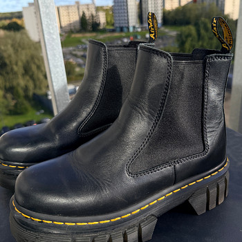 Saapad Dr. Martens