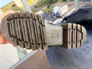 Saapad Dr. Martens (6 foto / 6)