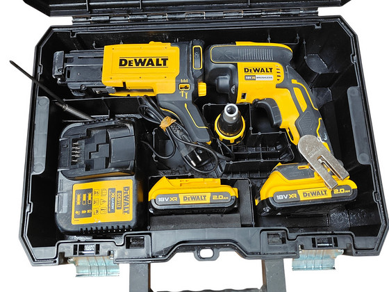 Ленточный Шуруповерт Dewalt DCF620D2K,Кейс,Аку 2шт,Зарядка