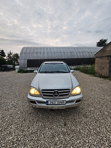 Mercedes ml270 (1 foto / 12)