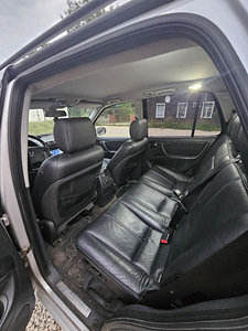 Mercedes ml270 (8 foto / 12)