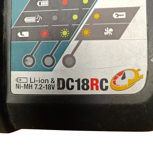 Зарядка Makita DC18RC (5 фото из 5)