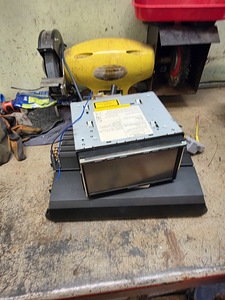 Alpine raadio IVA-502R ja võim MRA-F350 (1 foto / 5)