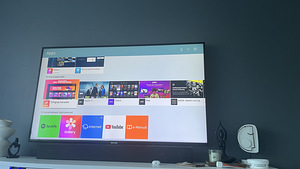Samsung UE55NU7172 55” 4K Smart TV (3 foto / 3)