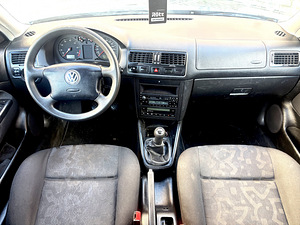 Volkswagen Bora (8 foto / 15)