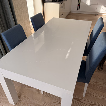 Laud pluss 4 tooli