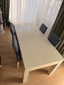 Laud pluss 4 tooli (4 foto / 4)