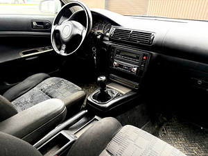 Volkswagen Passat (7 foto / 15)