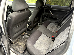 Volkswagen Passat (8 foto / 15)