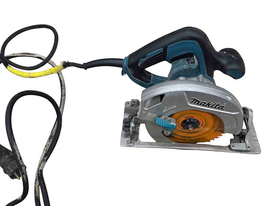 Ketassaag Makita HS6601 (kaabel defekt)