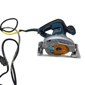 Циркулярная пила Makita HS6601 (дефект кабеля) (1 фото из 5)