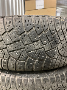 Toyota originaal valuveljed 16" + Continental IceContact 2 (9 foto / 10)