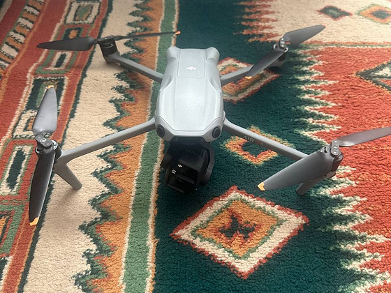 Müüa droon DJI Air 3S