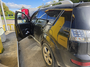 Mitsubishi outlander (3 foto / 8)