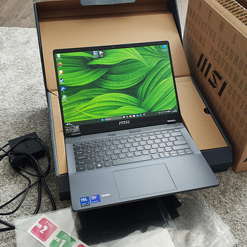 Msi Prestige 14AI+ OLED