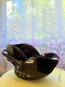 Cybex Cloud Z i-Size (4 foto / 4)