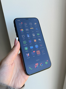 iPhone 11 64GB (9 foto / 10)