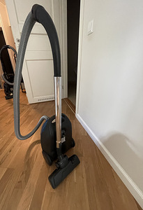 Electrolux tolmuimeja VC-H4217e-10 (5 foto / 5)