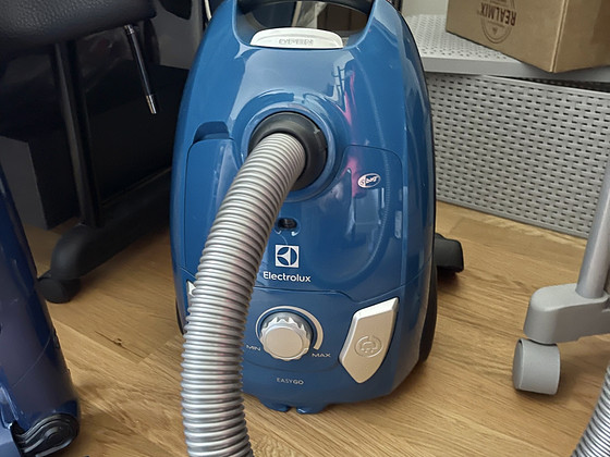 Electrolux tolmuimeja VC-H4217e-10