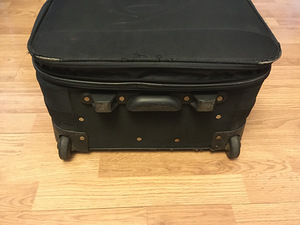 Три дорожных чемодана (2 фото из 10)