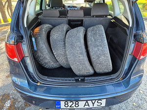 Seat Altea Xl (6 foto / 15)