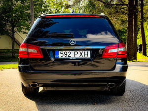 Mercedes-Benz E 250 Avantgarde 1.8 150kW (2010) (9 foto / 15)