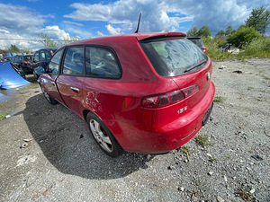 ALFA ROMEO 159 1.8 BENSIIN, MAN, VARUOSAD (6 foto / 10)