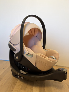 Cybex turvahäll koos ISOFIX-alusega (1 foto / 4)