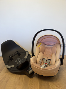 Cybex turvahäll koos ISOFIX-alusega (2 foto / 4)