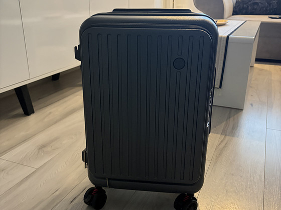 Чемодан 56x 35x 27 серый