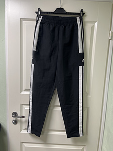 ADIDAS püksid, suurus S (1 foto / 5)