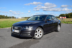 Audi a4 (2 foto / 14)