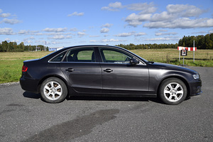 Audi a4 (7 foto / 14)