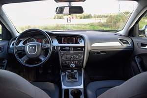 Audi a4 (11 foto / 14)