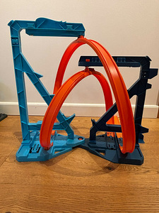 Hot Wheels rada topeltsilmuse ja stardiseadmega (3 foto / 3)