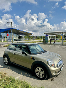 Mini Cooper 2008 (8 foto / 12)