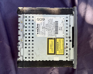 Originaalraadio Volvo HU 605 (3 foto / 4)