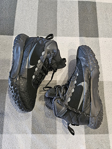 Кроссовки Nike FV4173-001 (2 фото из 4)