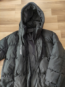 Женская одежда (1 фото из 2)