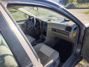 Volvo v40 (6 foto / 9)