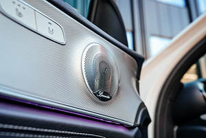 Mercedes-Benz E 220 AMG Styling Night Package (10 фото из 15)