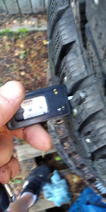 Müüa 2 talverehvi 215/50r17 (1 foto / 3)